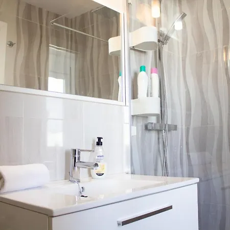 Homely Duplex Las Lagunas *