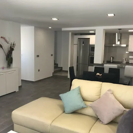 Apartment Homely Duplex Las Lagunas